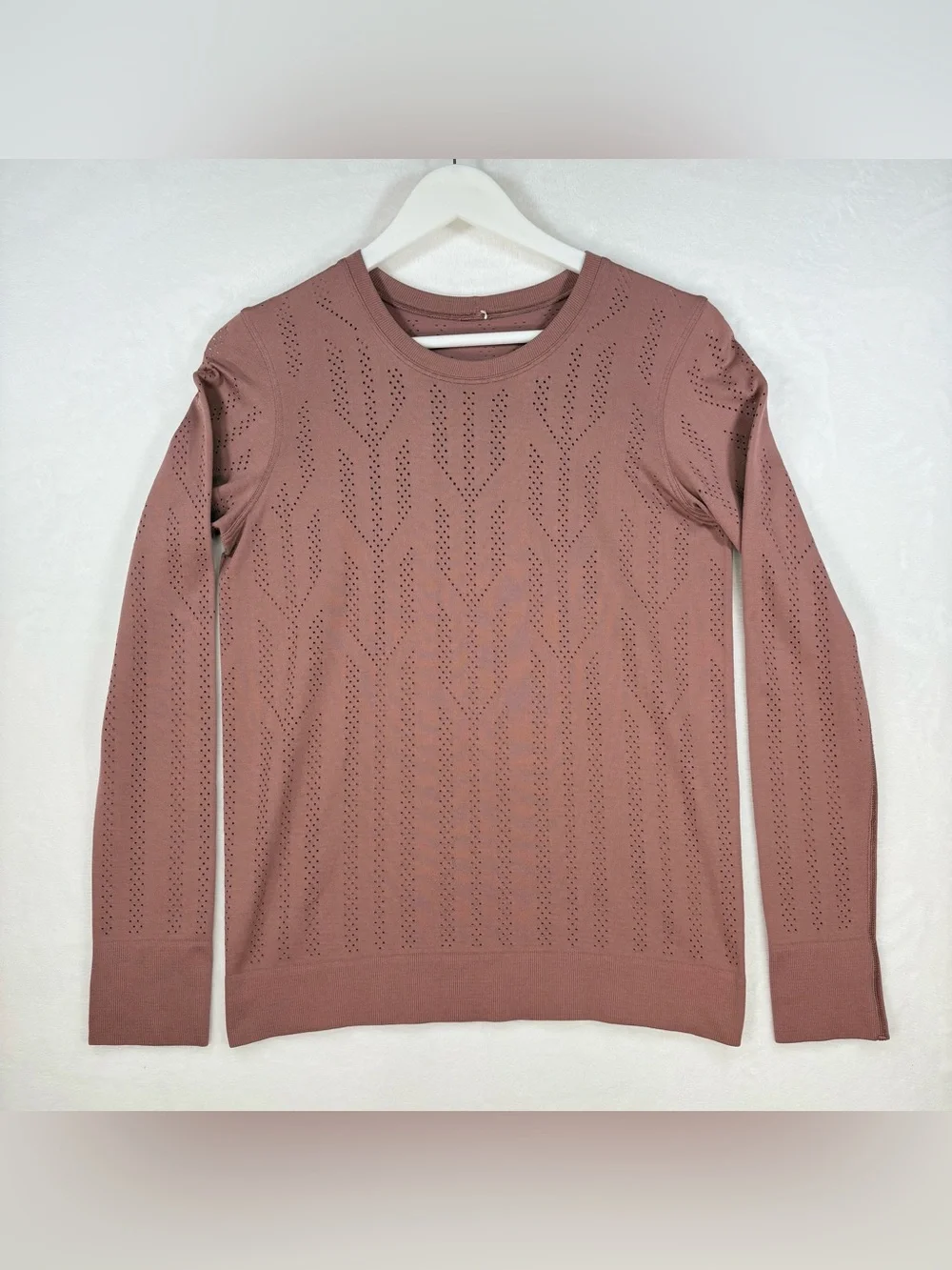 Lululemon Swiftly Breathe Long Sleeve Shirt Top Fletching Lines Spiced Chai 6